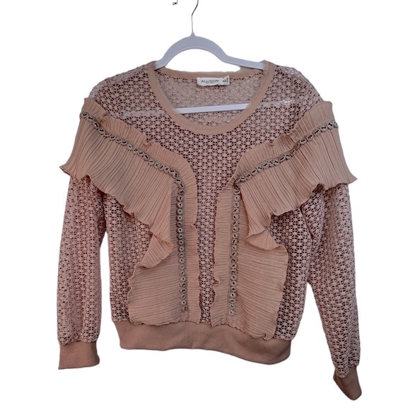 Allison Tops - Allison New York,lace with rivots and ruffles
Medium